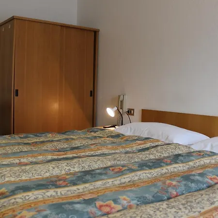 Hotel Garni Hirsch Canazei