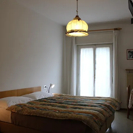 Garni Hirsch Отель