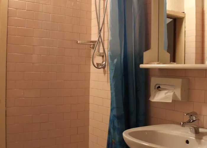 Garni Hirsch Отель