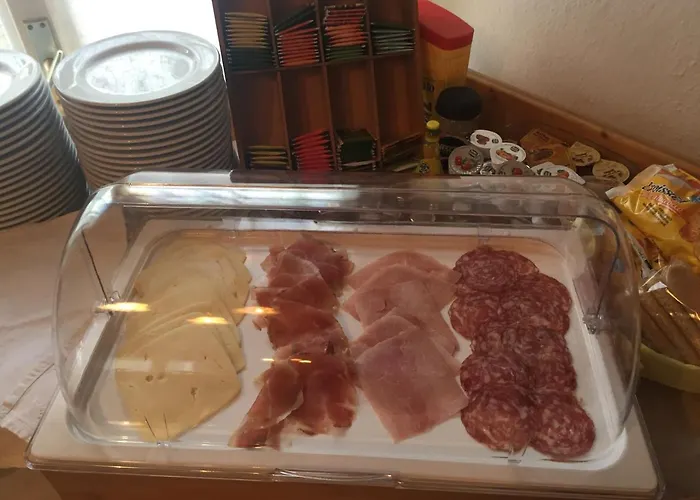 Отель Garni Hirsch *